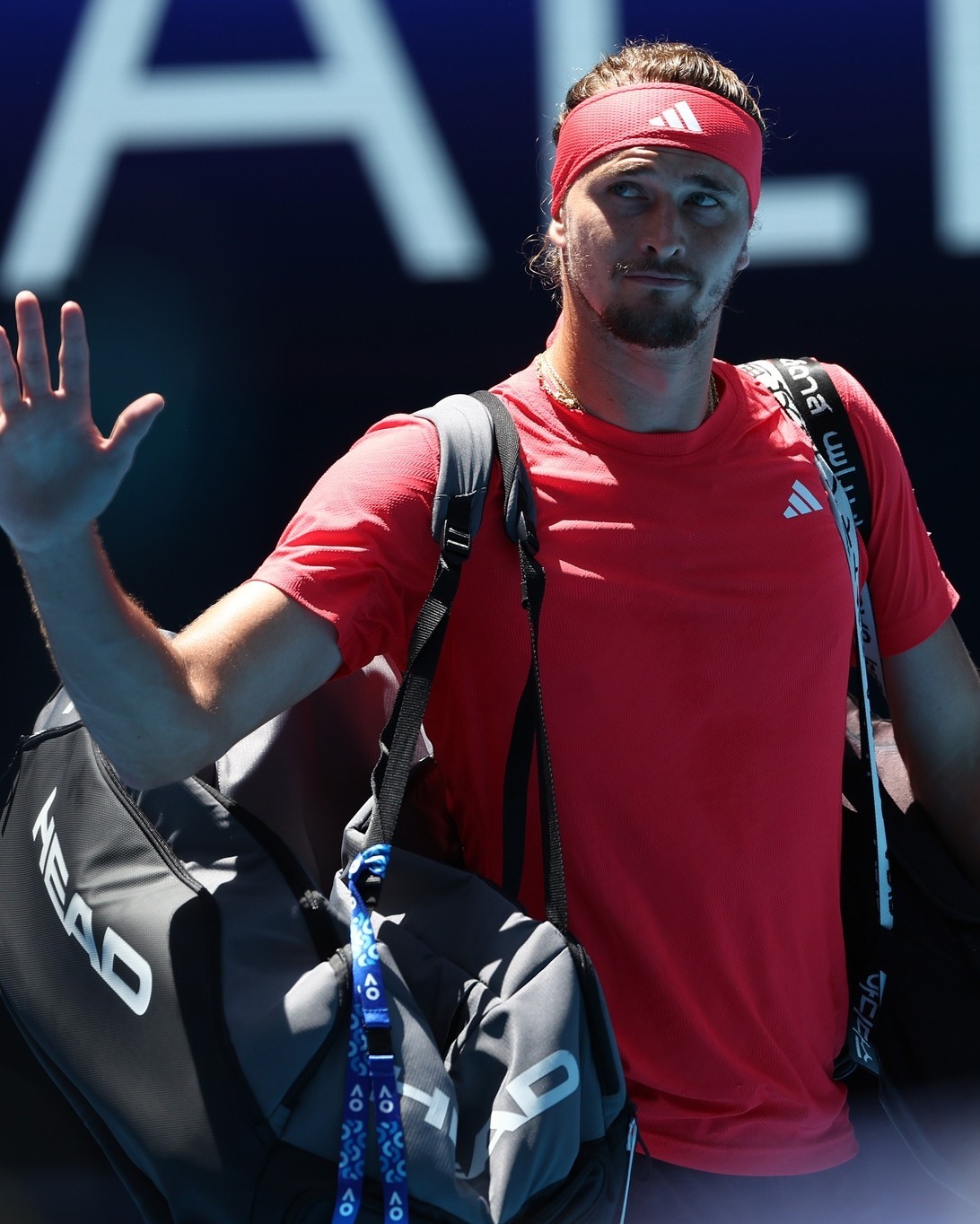 开云体育平台APP-西班牙网球队翻盘欧洲网球队，兹维列夫完成帽子戏法的简单介绍