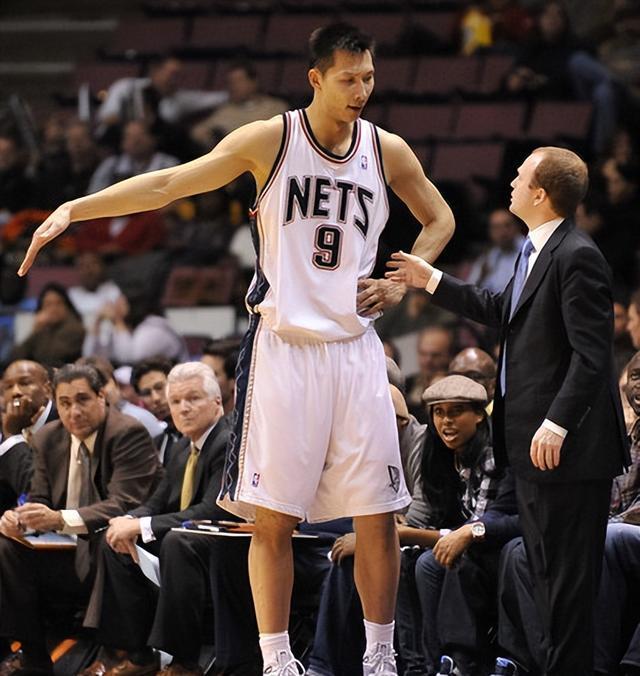 魔术轻取篮网，易建联点燃赛场